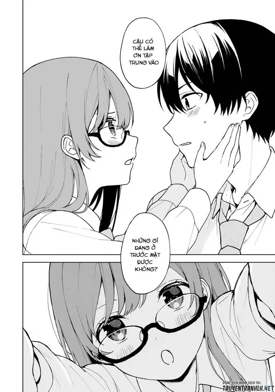 Chikan Saresou Ni Natteiru S-Kyuu Bishoujo Wo Tasuketara Tonari No Seki No Osananajimi Datta Chapter 27 - Trang 2