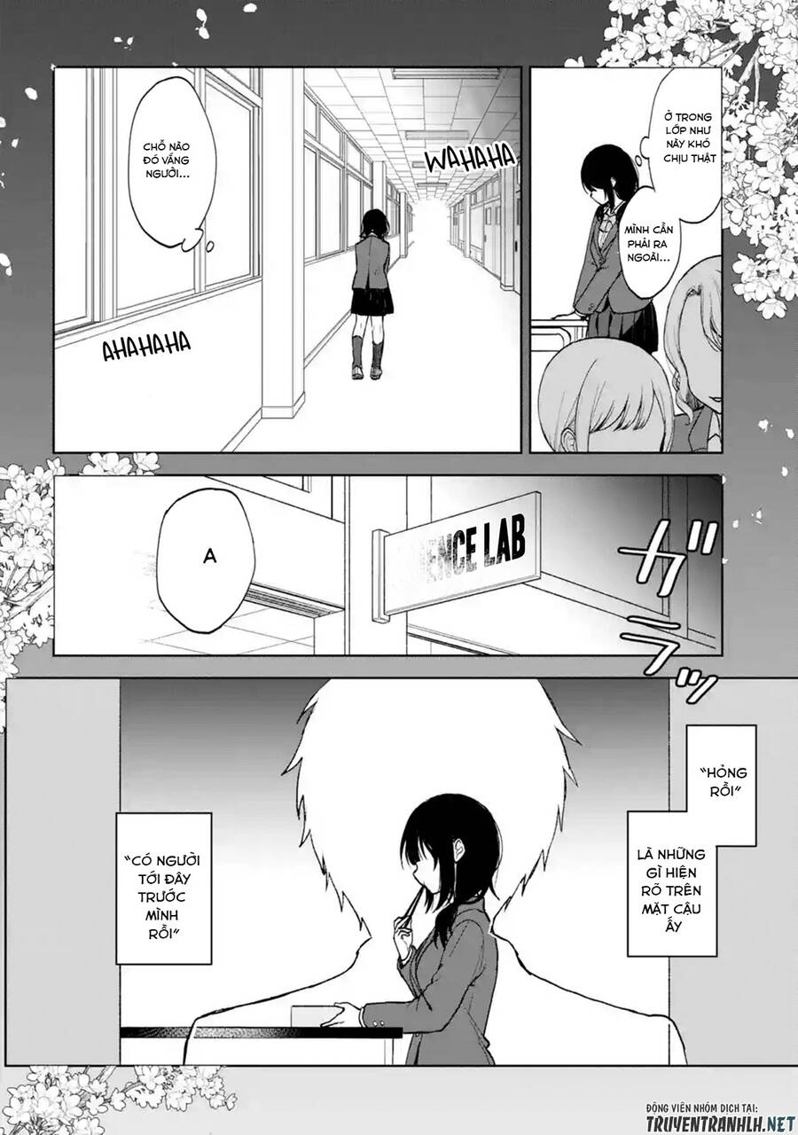 Chikan Saresou Ni Natteiru S-Kyuu Bishoujo Wo Tasuketara Tonari No Seki No Osananajimi Datta Chapter 23 - Trang 2