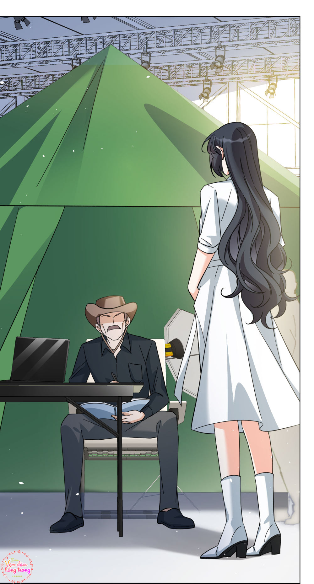 Cô Ấy Đến Rồi, Xin Hãy Nằm Xuống! Chapter 302 - Trang 2