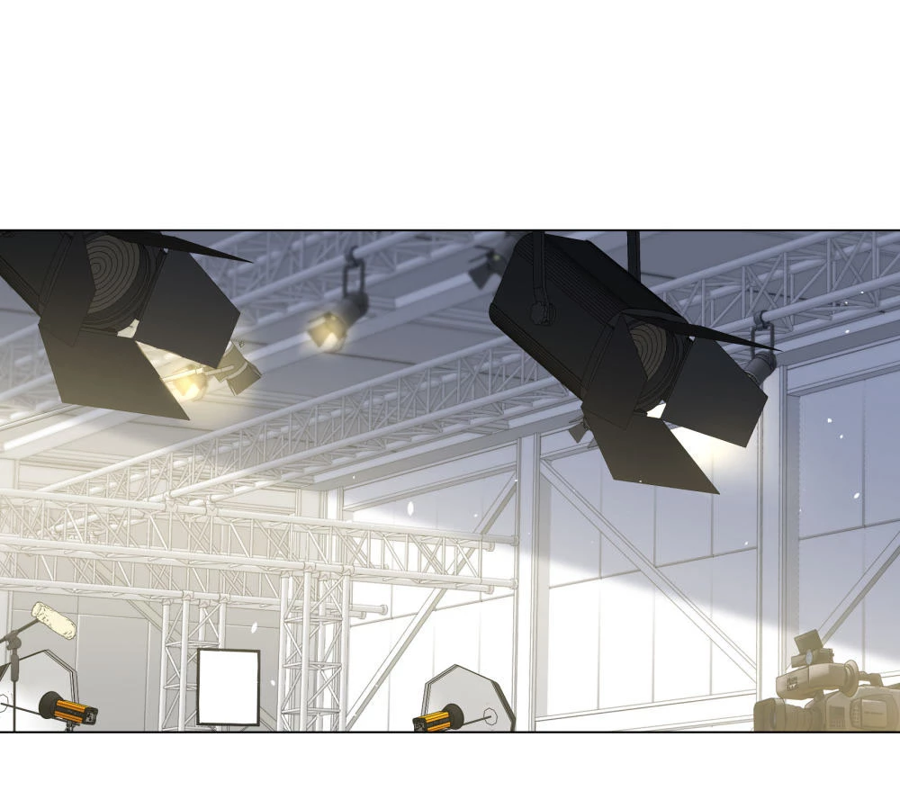 Cô Ấy Đến Rồi, Xin Hãy Nằm Xuống! Chapter 315 - Trang 2