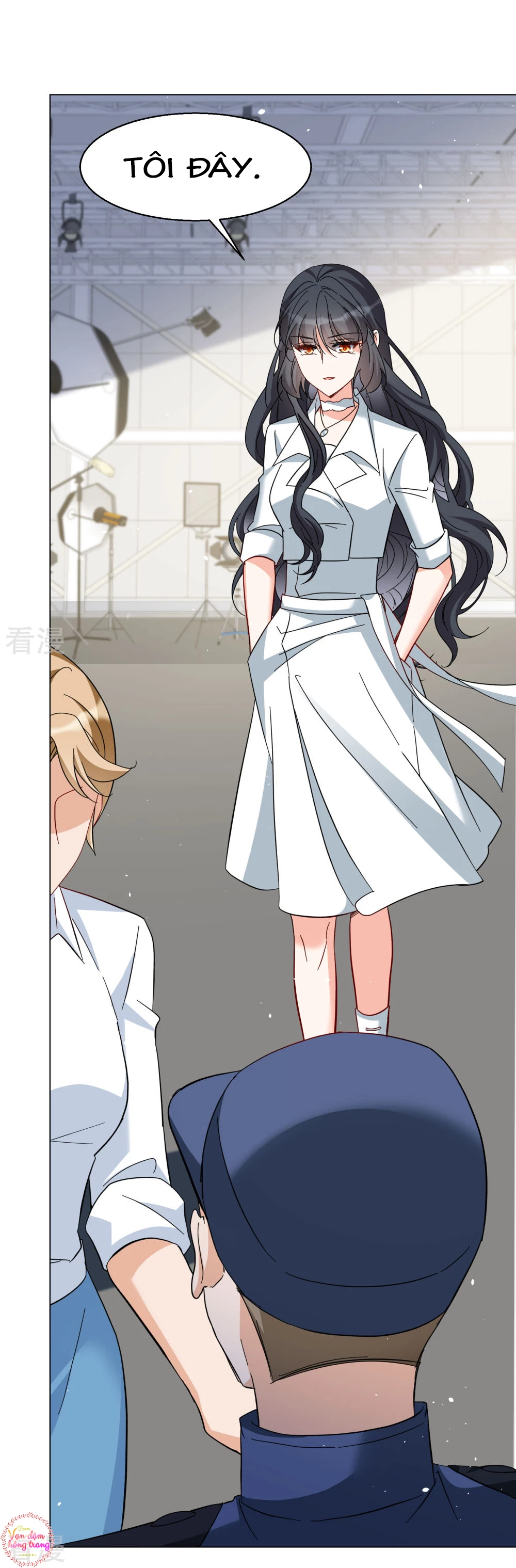 Cô Ấy Đến Rồi, Xin Hãy Nằm Xuống! Chapter 315 - Trang 2