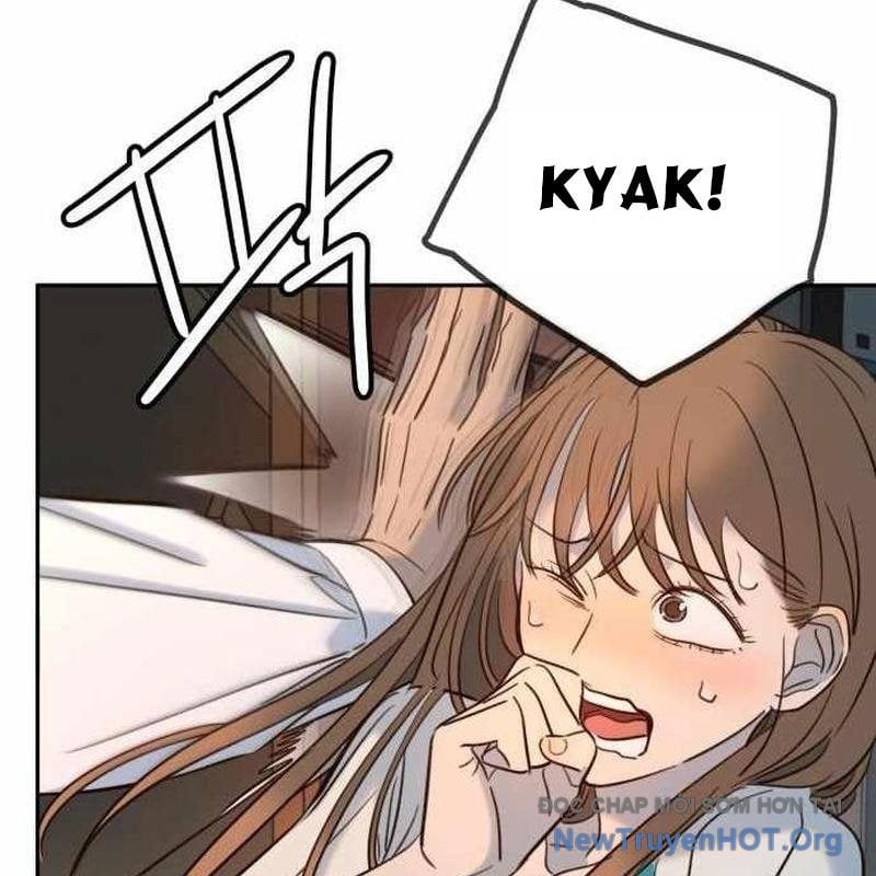 Mọi Người Đều Yêu Cô Ấy Chapter 30 - Trang 2