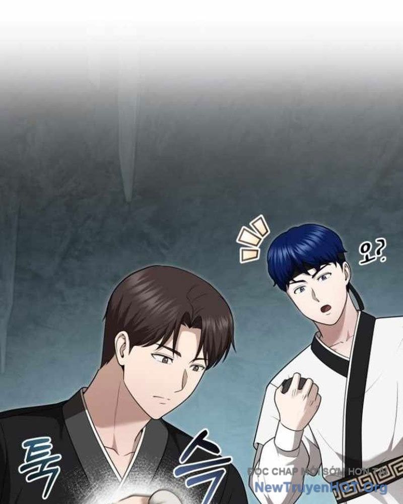 Bác Sĩ Hồi Quy Chỉ Muốn Sống Yên Bình Chapter 41 - Trang 2