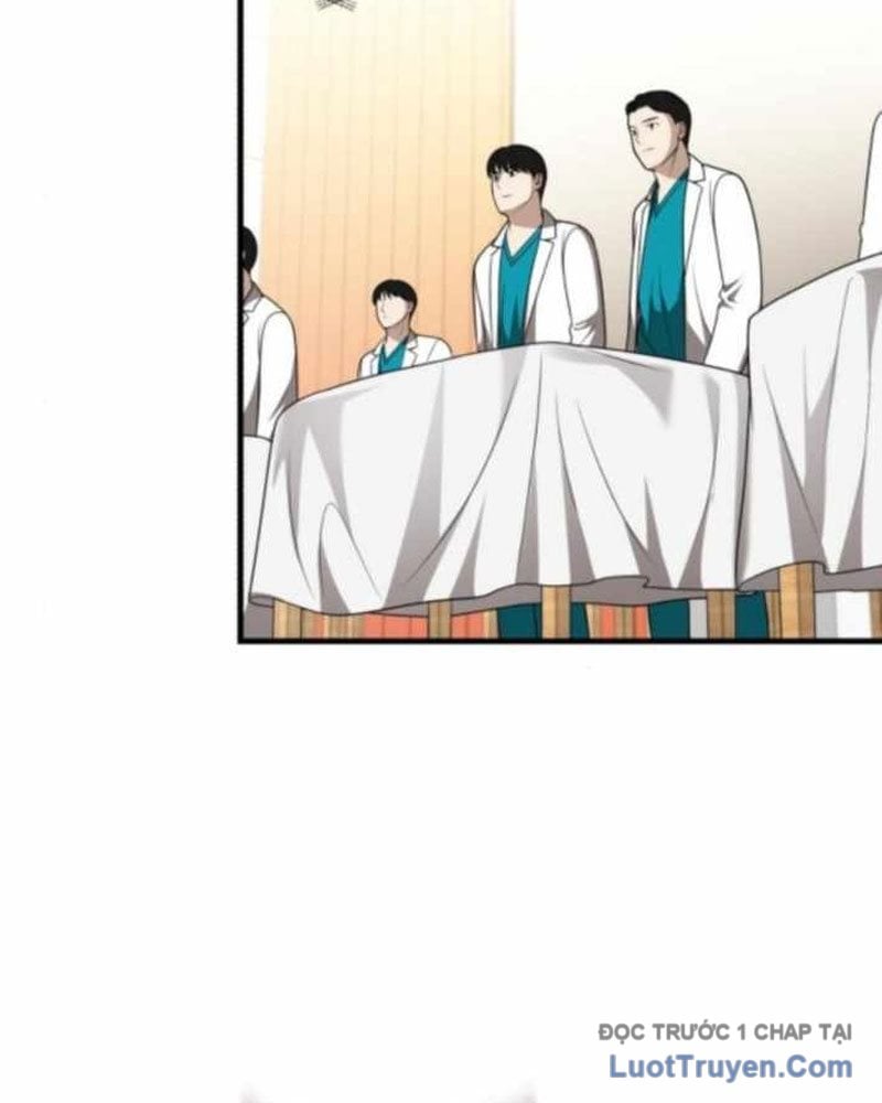Bác Sĩ Hồi Quy Chỉ Muốn Sống Yên Bình Chapter 42 - Trang 2